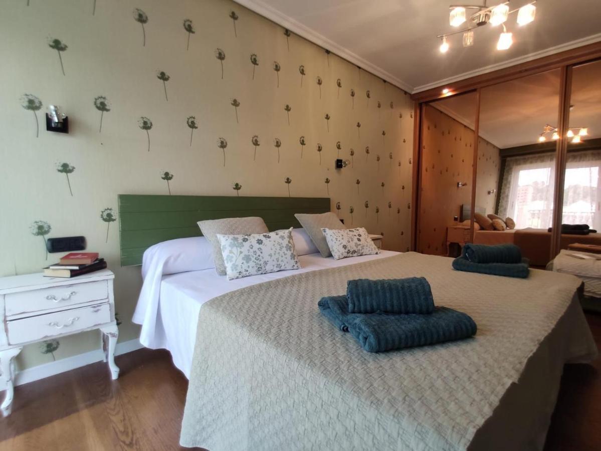 Byhouse Atico Matias Lopez Apartment Sarria Bagian luar foto