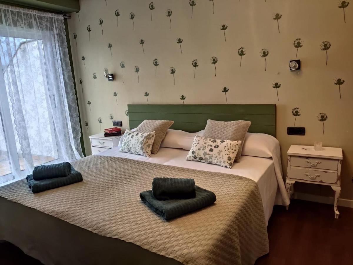 Byhouse Atico Matias Lopez Apartment Sarria Bagian luar foto