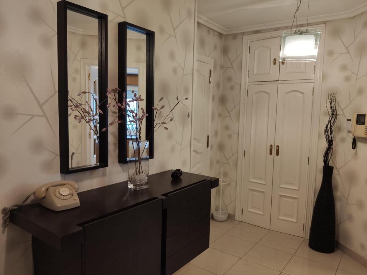 Byhouse Atico Matias Lopez Apartment Sarria Bagian luar foto